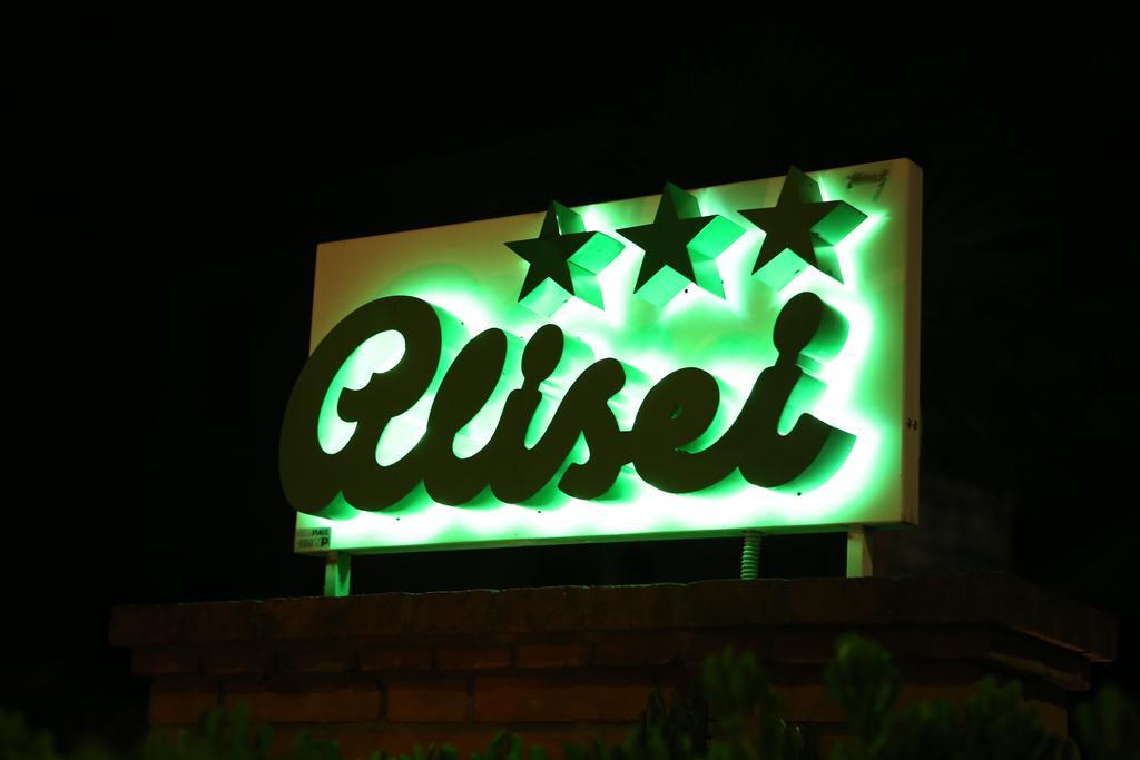 Hotel Alisei Lignano Sabbiadoro Exteriör bild