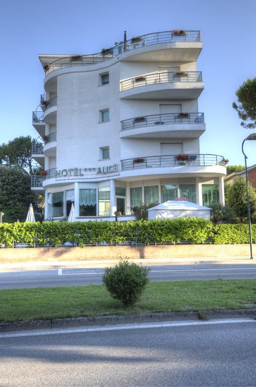Hotel Alisei Lignano Sabbiadoro Exteriör bild