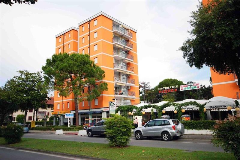 Hotel Alisei Lignano Sabbiadoro Exteriör bild