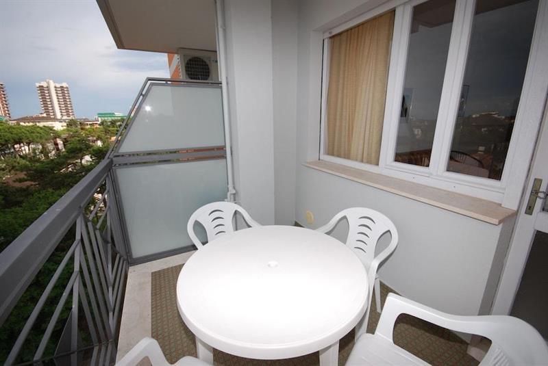 Hotel Alisei Lignano Sabbiadoro Exteriör bild